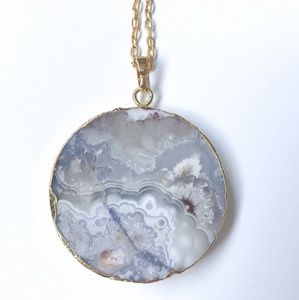 Gray Mexican crazy lace agate gold necklace